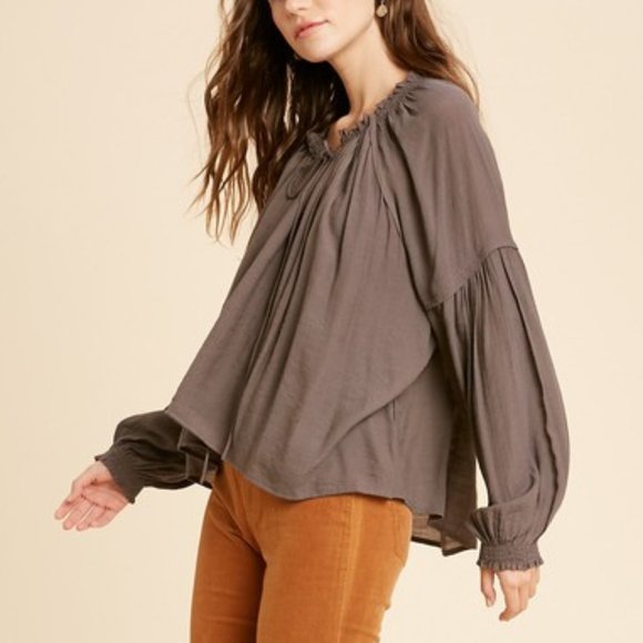 NWT Boho Gauze ruffled blouse with smocked cuffs (bohemian top) - Picture 4 of 8